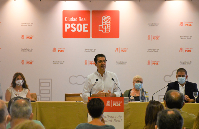  José Manuel Caballero presenta su candidatura para ser reelegido secretario provincial del PSOE