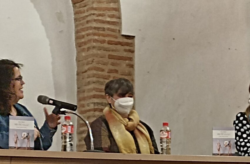  La valdepeñera, Juana Marín ha presentado su libro de poemas “Yo Tú Ello”
