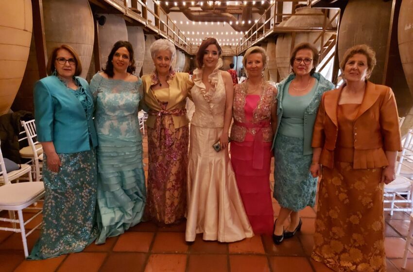  ROSAE  «Asociación de mujeres afectadas de Cáncer de Mama de Valdepeñas» celebra un desfile de trajes de novia y fiesta