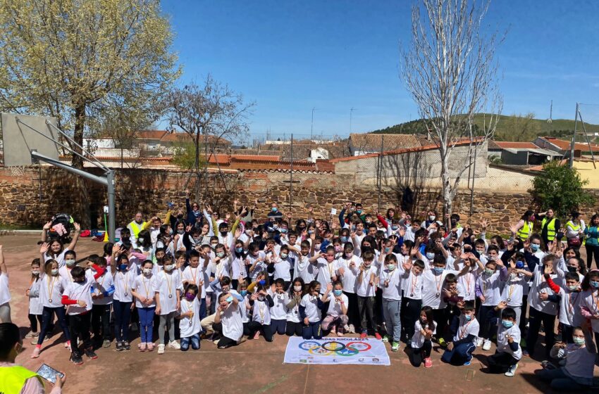  Primeras olimpiadas escolares intercentros con motivo del Día del Deporte entre Santa Cruz de Mudela y Torrenueva