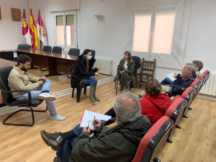  TURINFA CM se reúne con el ayuntamiento de Villanueva de los Infantes para la obtención de Fondos Europeos