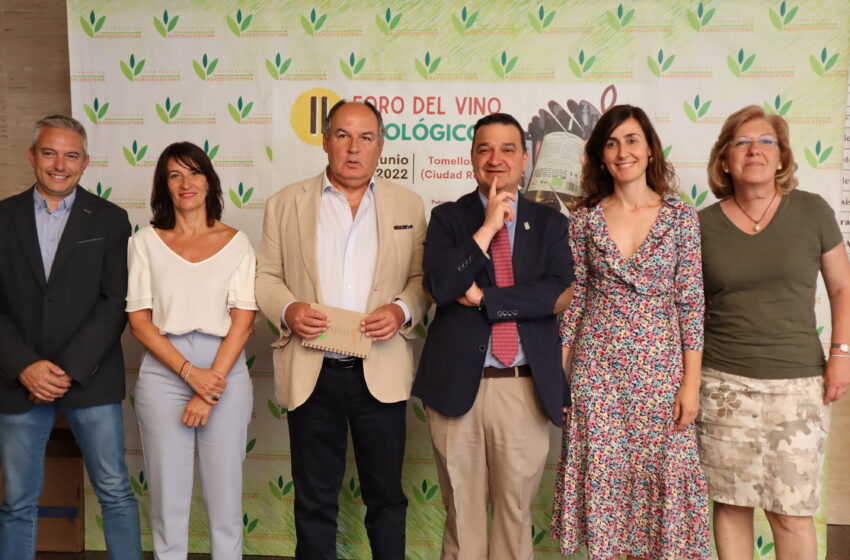  Clausura del II Foro del Vino Ecológico, en el Centro de Investigación de la Vid y el Vino de Castilla-La Mancha