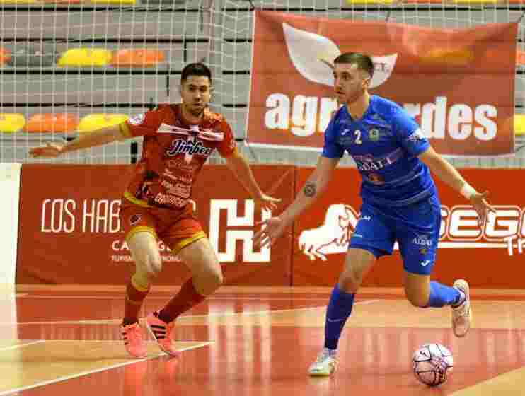  Victoria y ventaja del Viña Albali Valdepeñas (1-2)