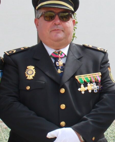  Se celebró el acto de homenaje al Subinspector de Policía Primitivo Campos, por su pase a segunda actividad