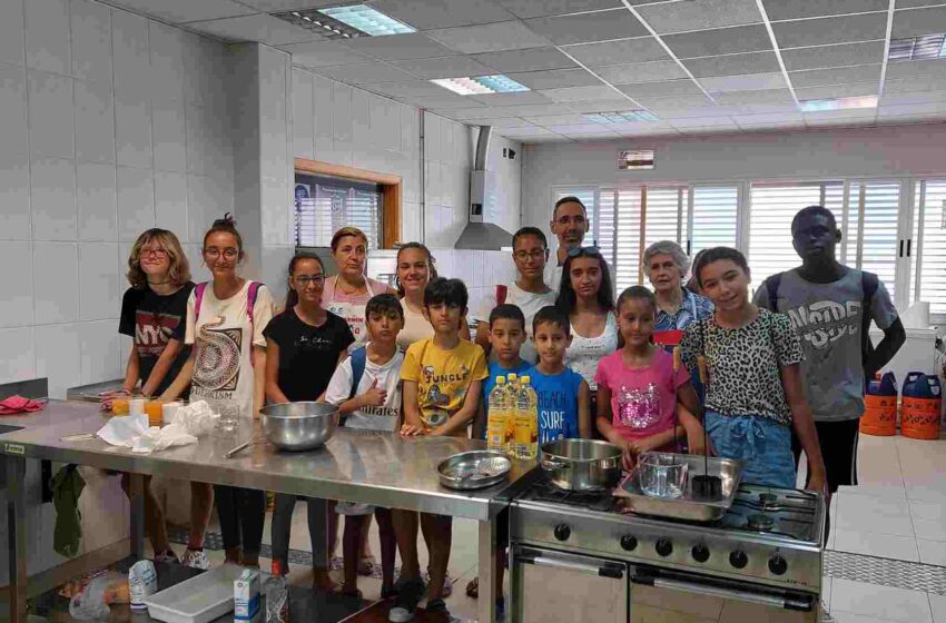  La Asociación Duelos y Quebrantos realiza un taller de cocina con Proyecto Sueños del grupo Salesianas de Valdepeñas