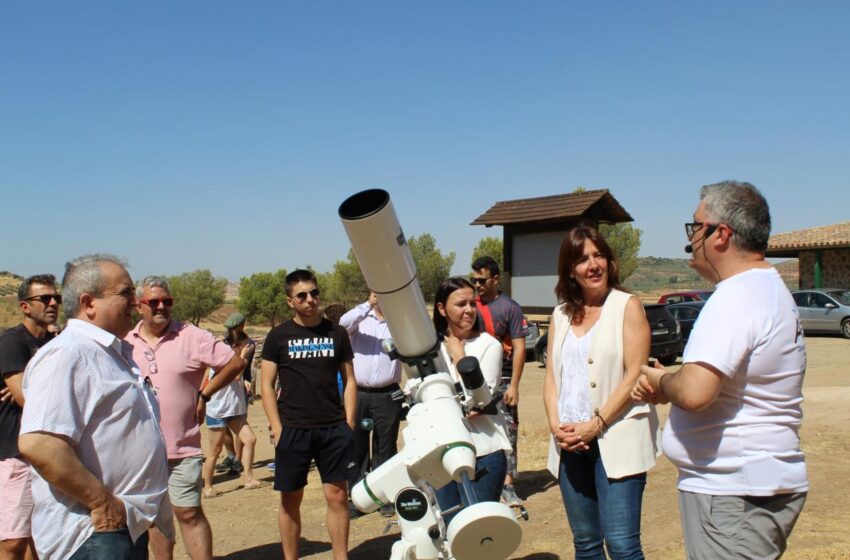  Blanca Fernández asiste a la inauguración de las Jornadas Astronómicas de Terrinches