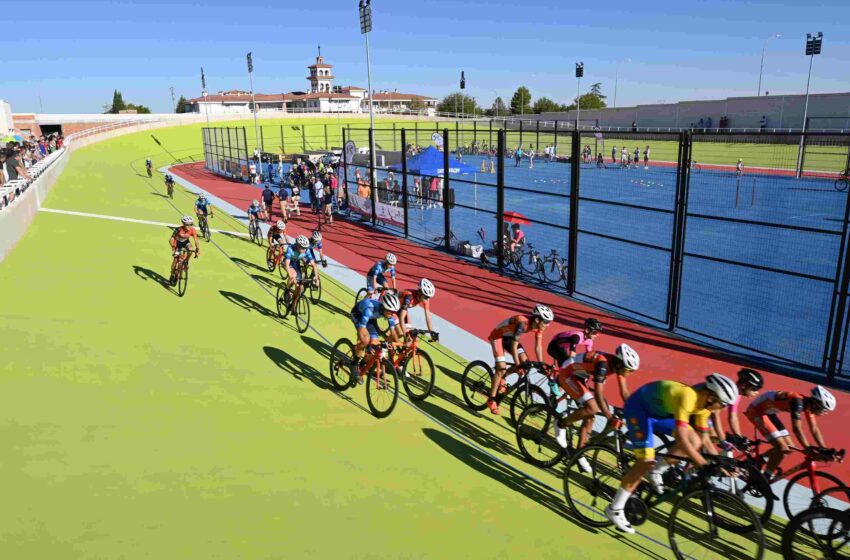  El nuevo velódromo municipal acoge el I Trofeo Velódromo Ayuntamiento de Valdepeñas