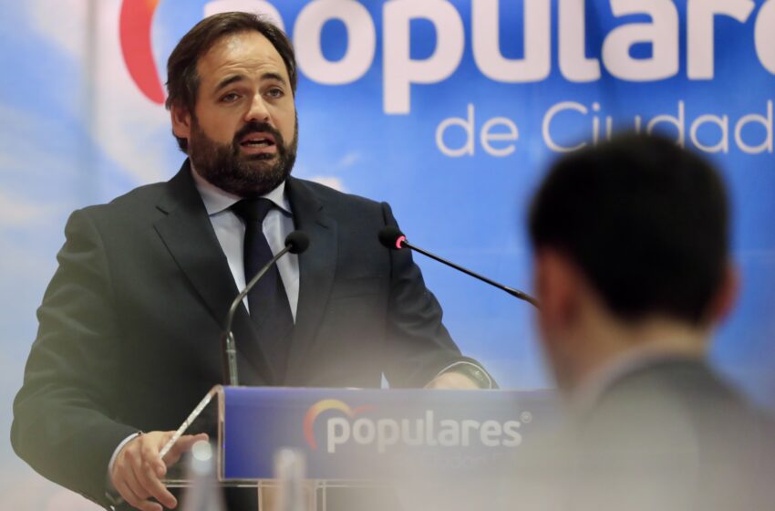  Núñez avanza que trabajará en una Ley de Simplificación Burocrática al inicio de su mandato al frente de Castilla-La Mancha