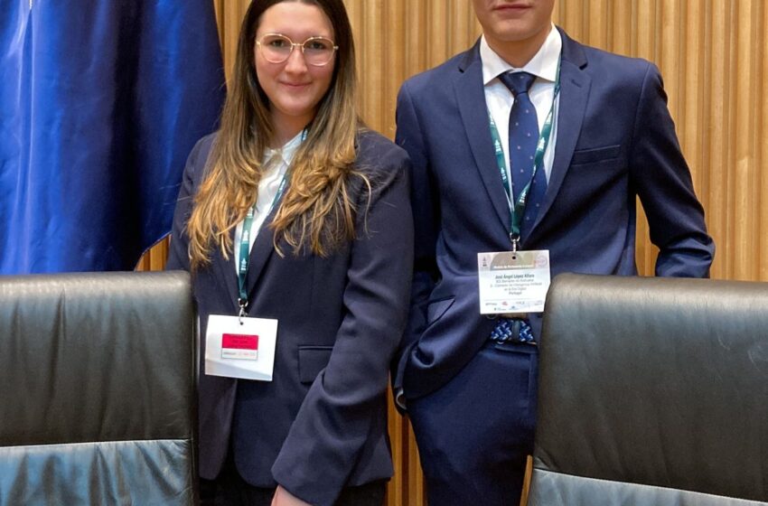  Ángel López Alfaro y Karla Carlos Duque, alumnos del IES Bernardo de Balbuena de Valdepeñas, han participado en la XXIII Sesión Nacional del Modelo de Parlamento Europeo (MEP) en Madrid