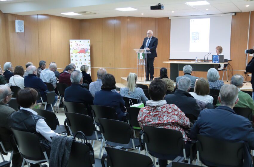  “Constelación” de firmas en el número 10 de ‘Raíz y rama’