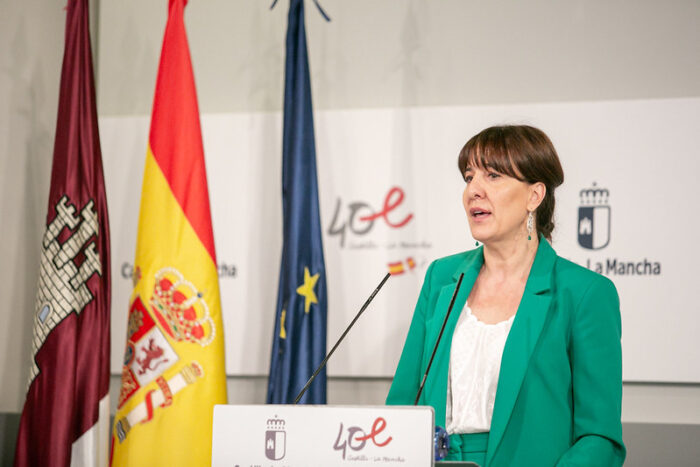  El Gobierno regional destina cuatro millones para contratar a 48 profesionales que refuercen la protección de la infancia y la adolescencia ante la violencia, uno de estos equipos en Valdepeñas