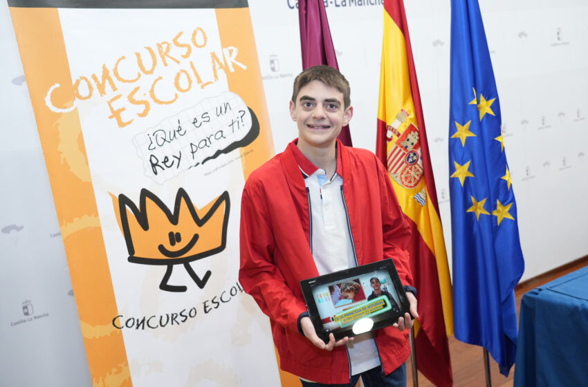  El Gobierno regional felicita a Mario Verbo, estudiante de Educación Especial de Campo de Criptana, por ganar el concurso ‘¿Qué es un rey para ti?’