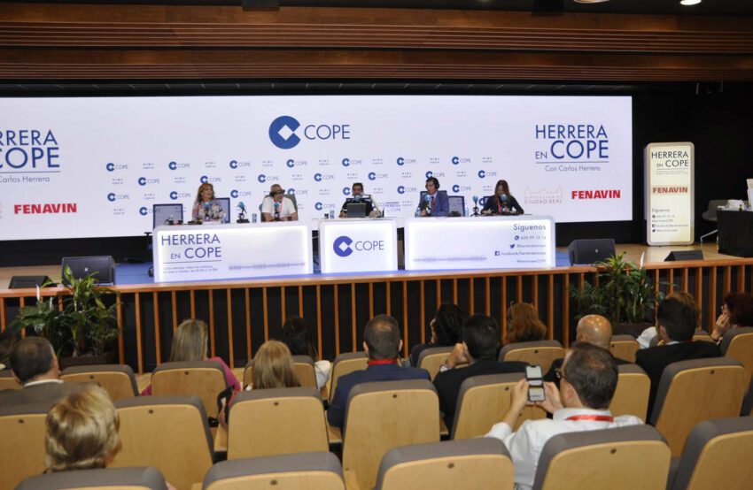  Caballero lanza en Herrera en la Cope un mensaje de autoestima de Ciudad Real como una provincia con gran capacidad para convertir en negocio su esencia vinatera