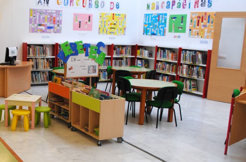  La biblioteca Pública de Valdepeñas ofrece talleres gratuitos de arte terapia y lectura para niños y jóvenes durante el verano.