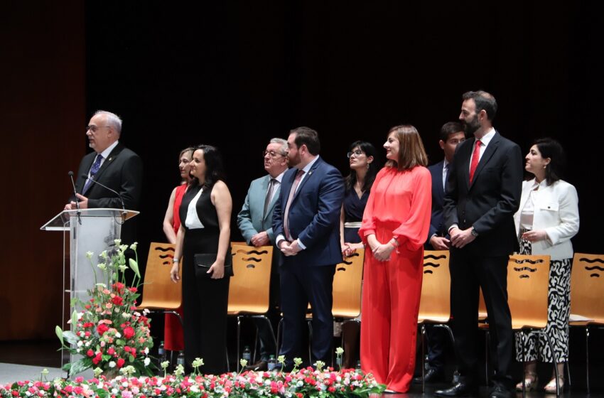  El alcalde Julián Nieva presenta el reparto de concejalías para el mandato 2023-2027 en Manzanares