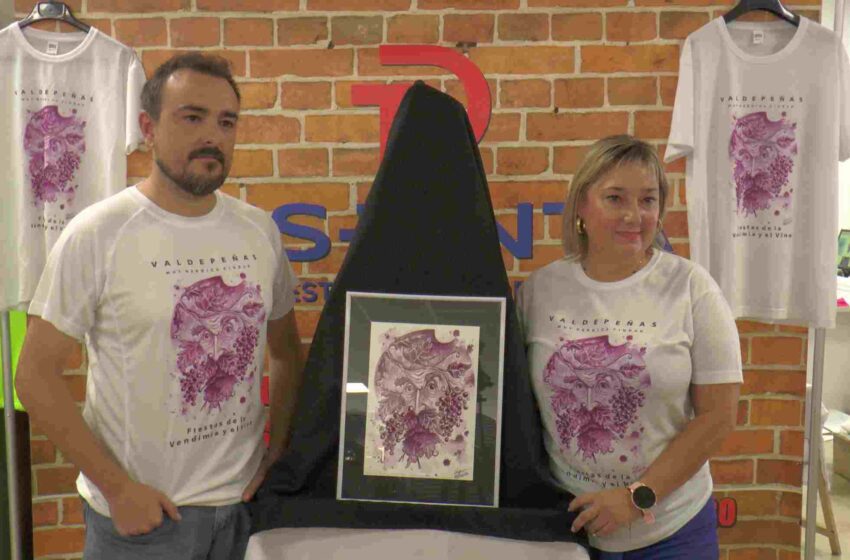  Dis-tinta y Chema del Fresno presentan su diseño de camiseta para las Fiestas de la Vendimia y el Vino