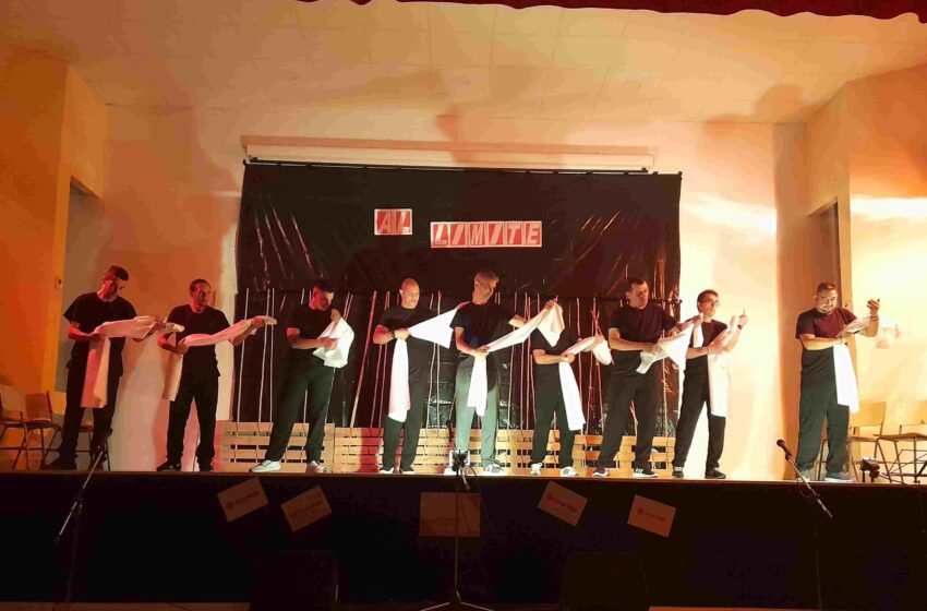  Participantes del proyecto de Cruz Roja en Herrera de La Mancha representan la obra de teatro ‘Al Límite’