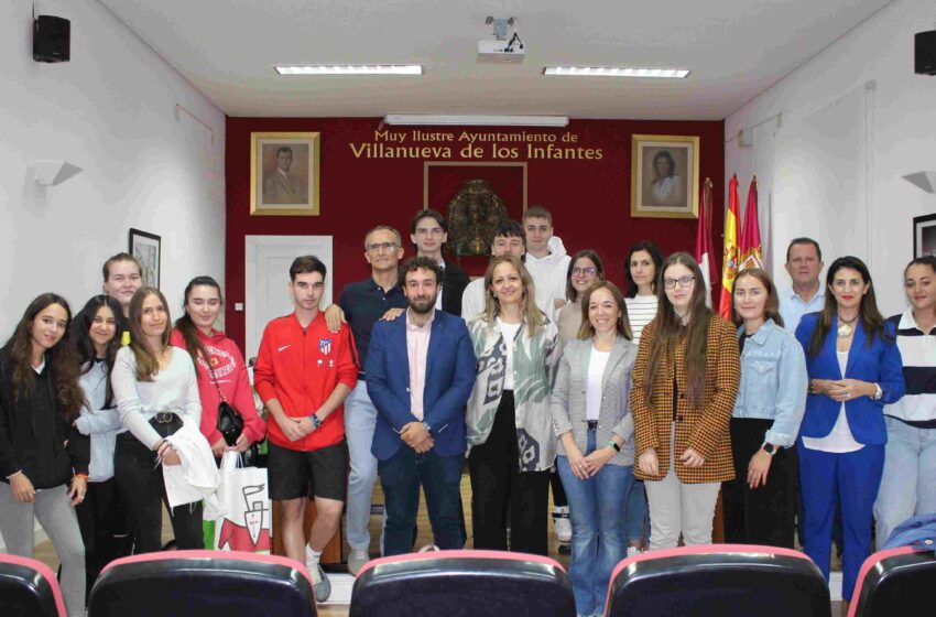  Participantes en el Programa Erasmus+ conviven durante estos días con estudiantes del IES Francisco de Quevedo de Villanueva de los Infantes