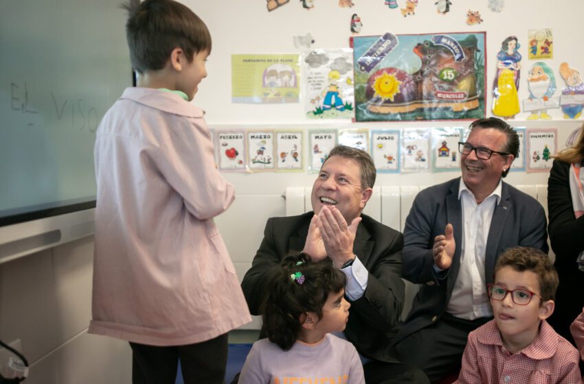  Artículo de Emiliano García-Page, con motivo del Día Internacional del Docente, 5 de octubre de 2023