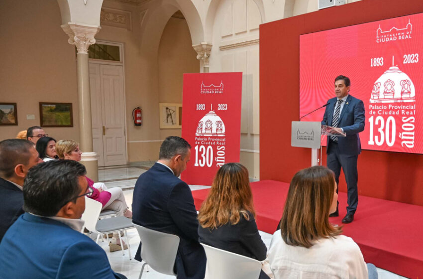 El Palacio Provincial cumple hoy 130 años y Valverde anuncia un periodo de celebración para conmemorar la efeméride