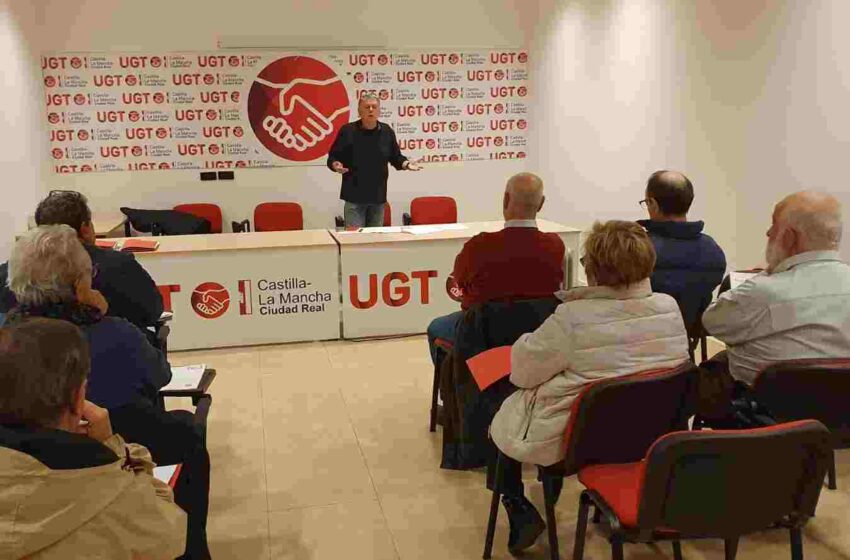  La Unión de Jubilados y Pensionistas de UGT forma a personas mayores de Ciudad Real en el manejo de la banca electrónica y en competencias digitales
