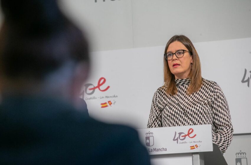  El Gobierno de Castilla-La Mancha presenta su nuevo canal oficial de WhatsApp para ofrecer información en tiempo real.