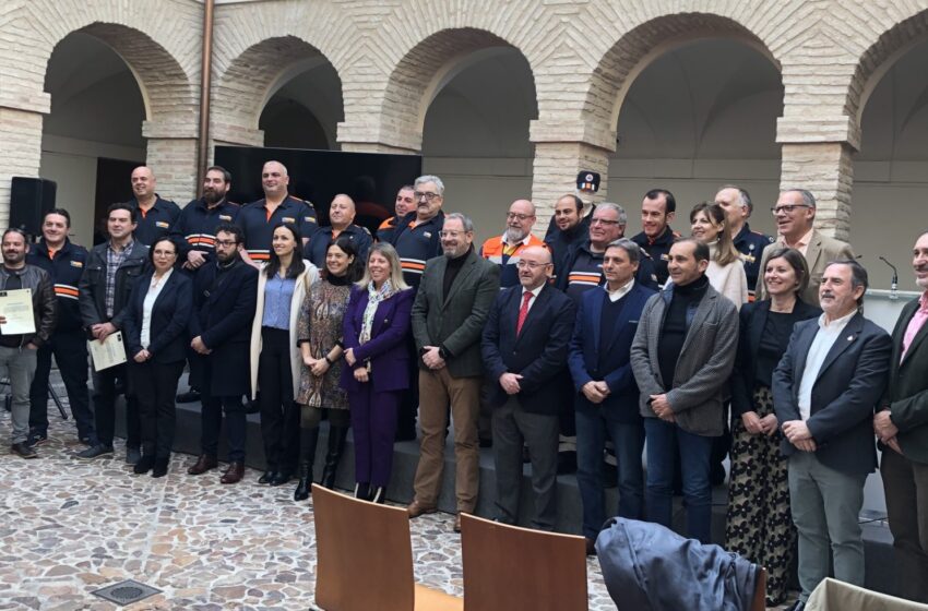  Entrega de uniformes a nueve agrupaciones de Protección Civil en Ciudad Real