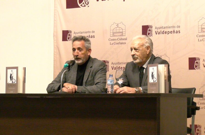  Presentado el libro «El recreo, Lo que la tierra esconde», de Rafael García de las Heras