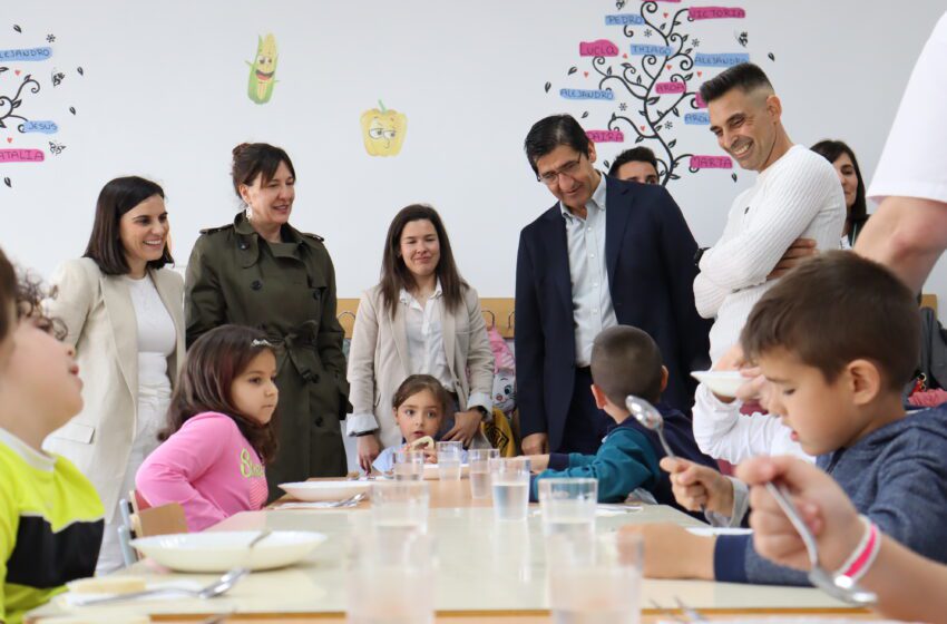  José Manuel Caballero visita el comedor escolar de Chillón: Un ejemplo de conciliación y alimentación saludable