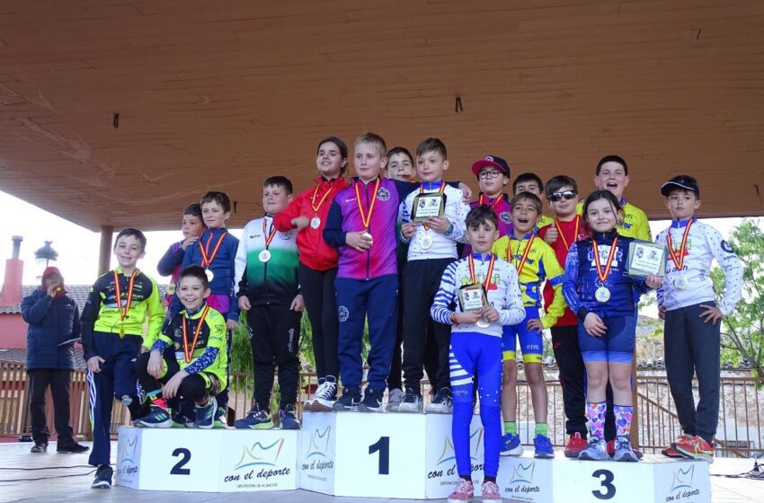  El Trofeo San Isidro de Munera pone a prueba al ciclismo escolar de la región