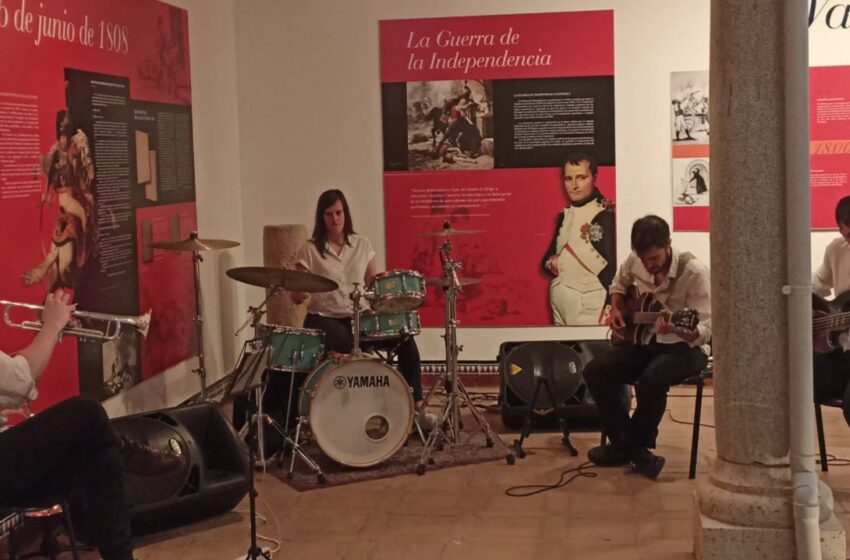  Syrah Jazz ameniza la noche en el Museo de los Molinos para conmemorar el Día Internacional de los Museos en Valdepeñas