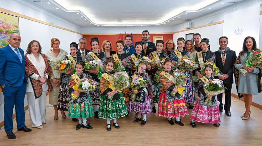  Miguel Ángel Valverde ensalza los valores de identidad y singularidad de nuestras tradiciones en la celebración del Mayo Manchego de Pedro Muñoz