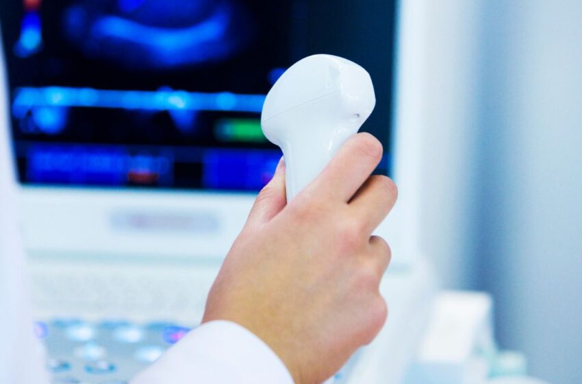  Castilla-La Mancha invierte más de 2,2 millones de euros en 129 ecógrafos portátiles para Atención Primaria