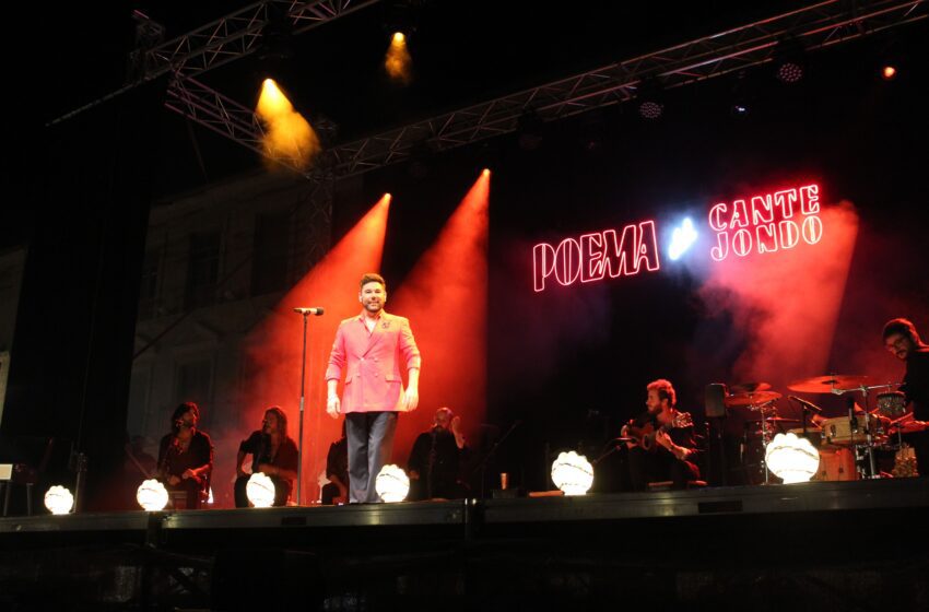  Miguel Poveda ofrece un espectáculo inolvidable en Villanueva de los Infantes.