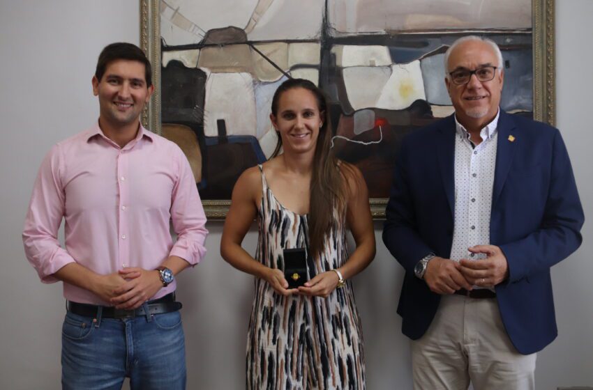  Emoción y orgullo en Manzanares por la participación de la velocista Sonia Molina-Prados en París 2024