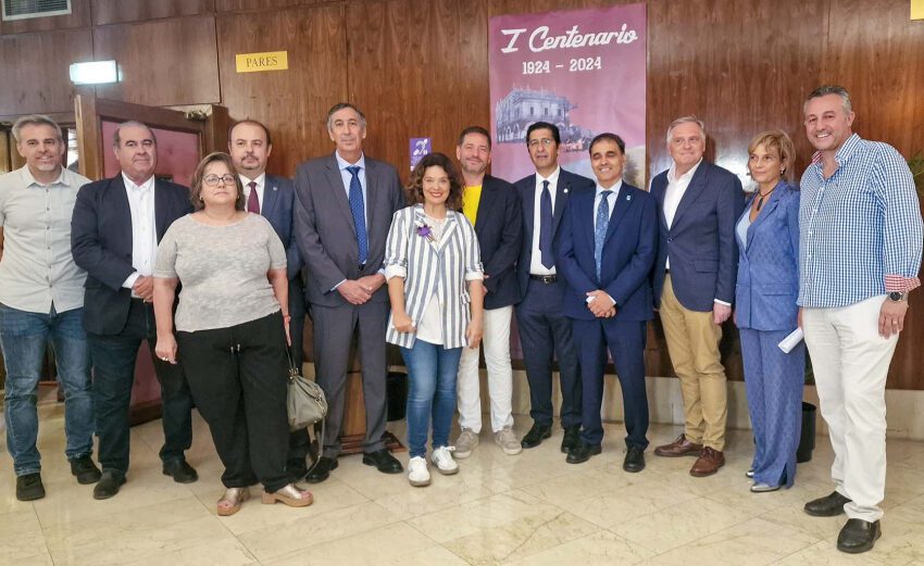 El vicepresidente Adrián Fernández destaca “el valor de la educación para construir un futuro mejor” en el acto conmemorativo del centenario del CEIP Ferroviario de Ciudad Real
