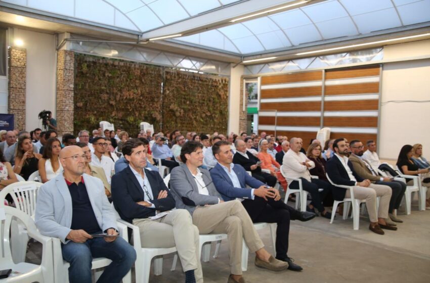  Reconocimiento en la XVII Gala Anual ADOC de Pedro Muñoz a deportistas y entidades destacadas