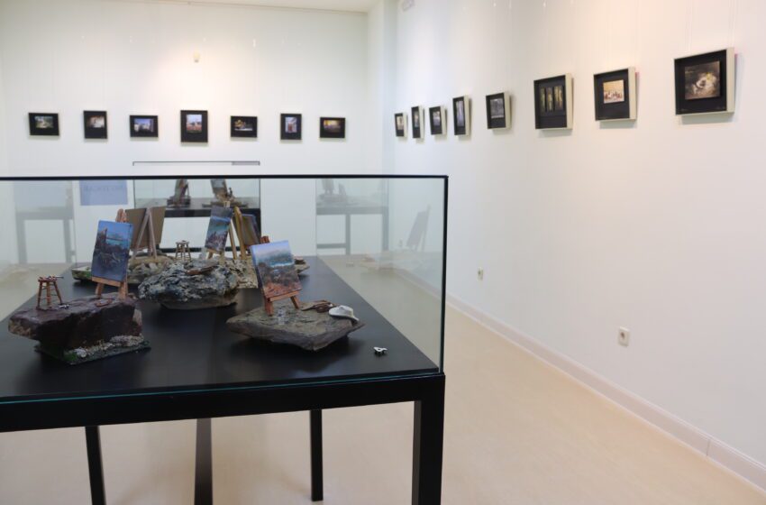  Exposición imperdible: 25 años, Reinterpretaciones de Antonio Doctor en la biblioteca de Manzanares