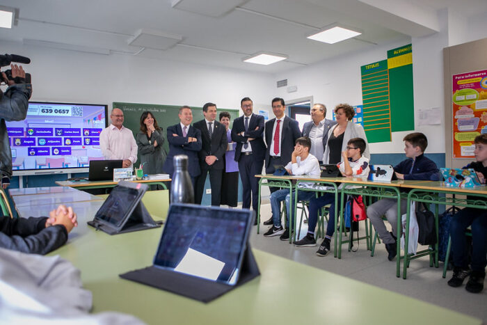  Emiliano García-Page inaugura obras de adecuación en el CEIP ‘Virgen del Monte’ de Bolaños de Calatrava