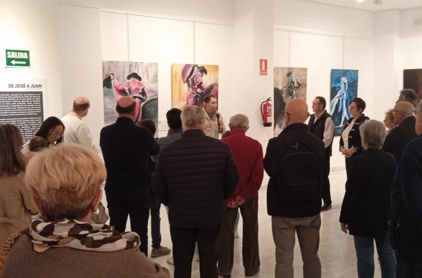  Álvaro Ramos cautiva con una visita guiada en La Confianza sobre el arte taurino.