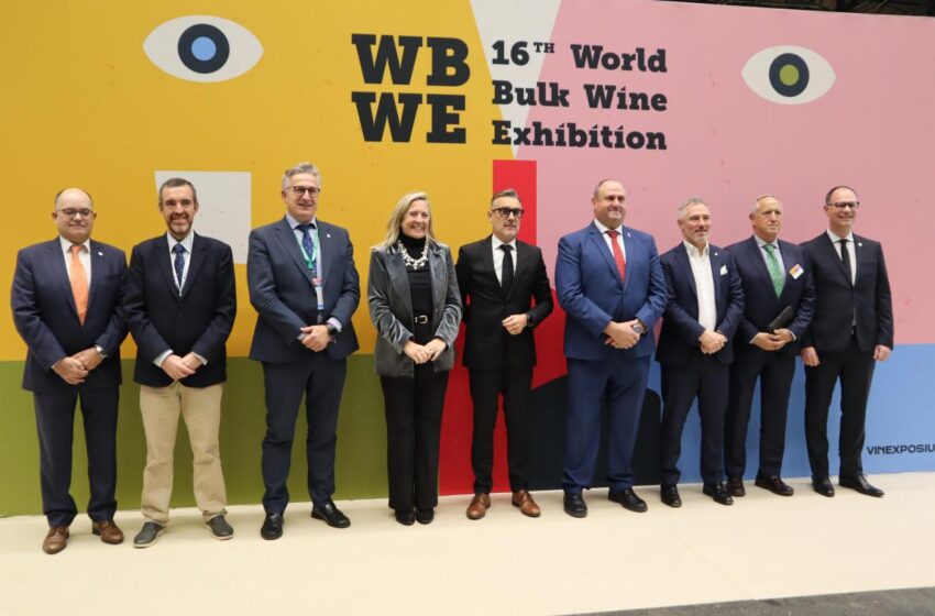  El Gobierno regional apoya a las 17 empresas y cooperativas que participan en la feria internacional del vino Bulk Wine Exhibition