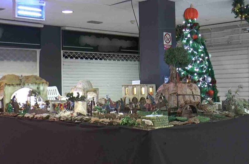  Valcentro ya cuenta con su espectacular Belén gracias a Frutería Javi’s y Araceli