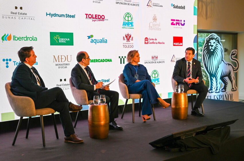  Valverde exige mejor financiación para ayuntamientos en el IV Foro Económico de Castilla-La Mancha