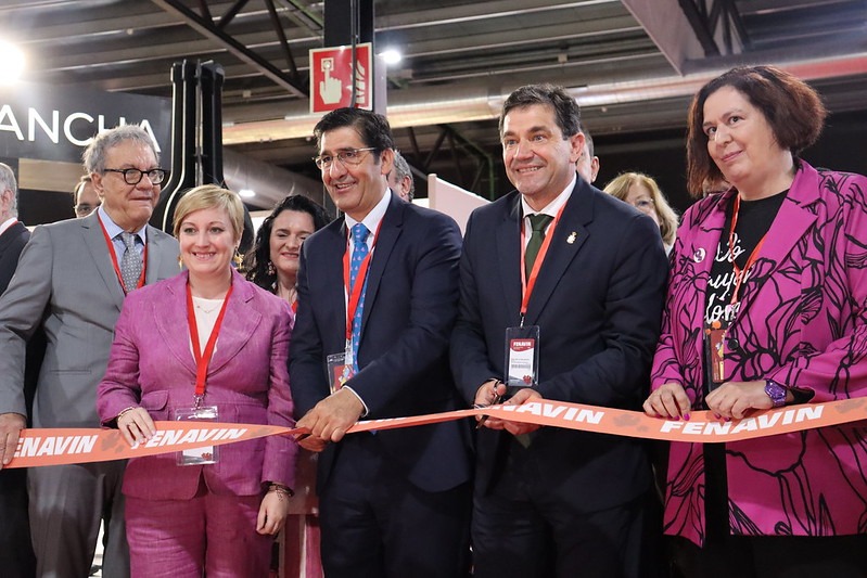  El Gobierno de Castilla-La Mancha consolida su apoyo a FENAVIN como eje de desarrollo e internacionalización del sector del vino de la región