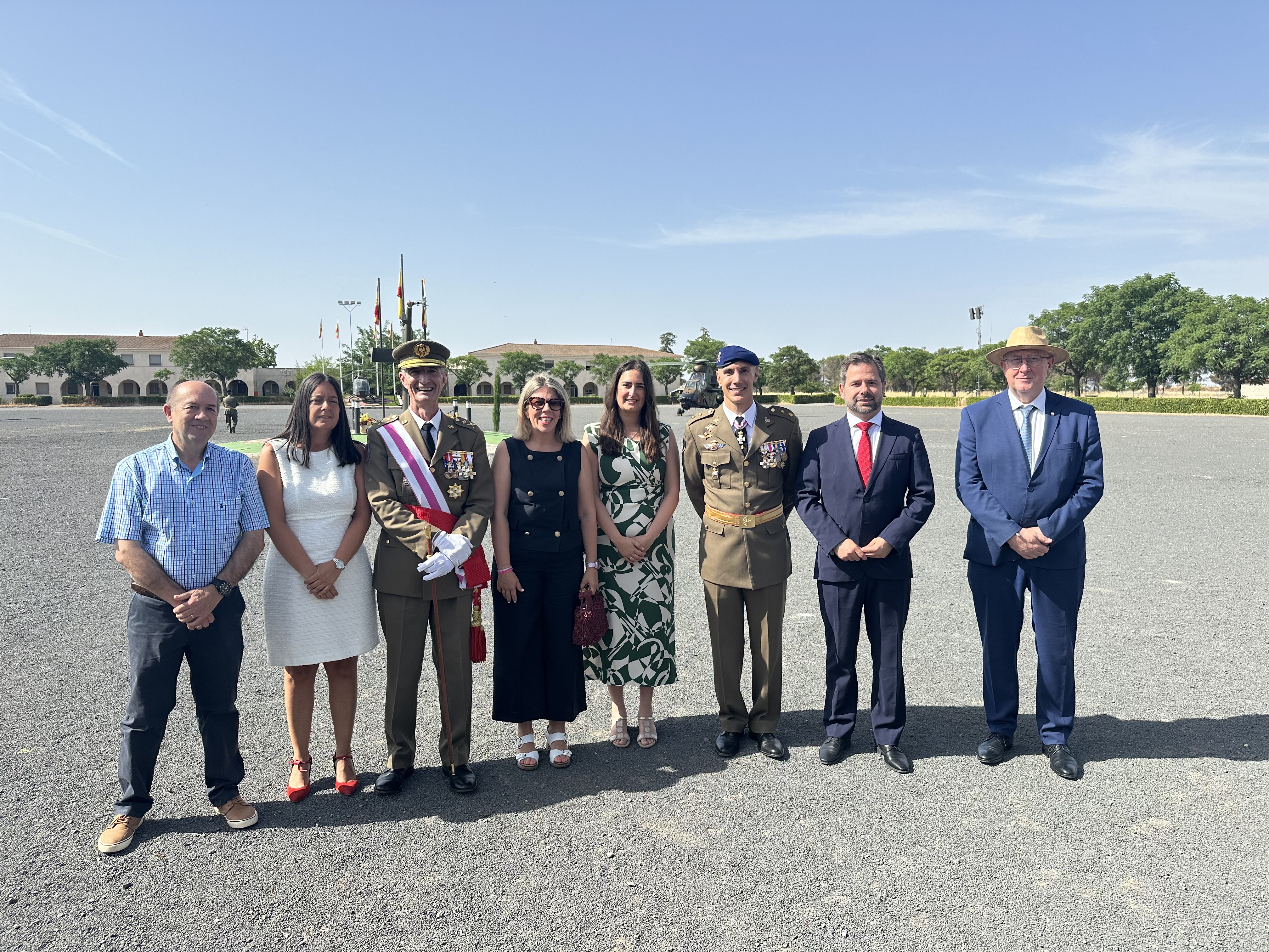  El Gobierno regional felicita a los hombres y mujeres que prestan servicio en la Base de Helicópteros de Almagro y su reconocimiento en la defensa de España