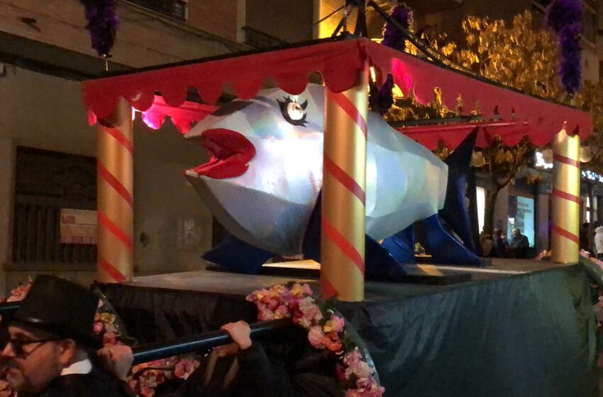  Valdepeñas despide el Carnaval 2026 con el entierro de la sardina