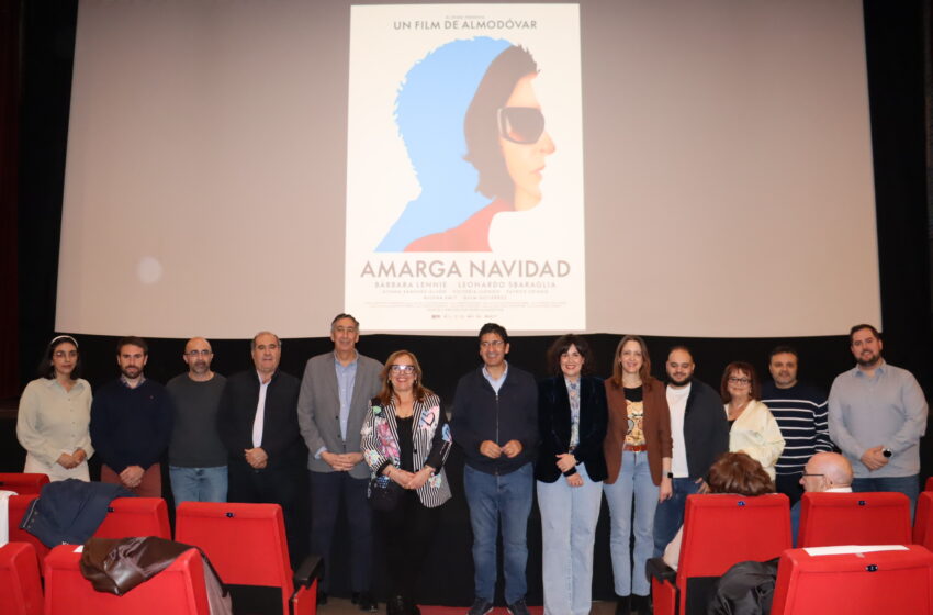  Pedro Almodóvar presentó su nueva película Amarga Navidad en Calzada de Calatrava