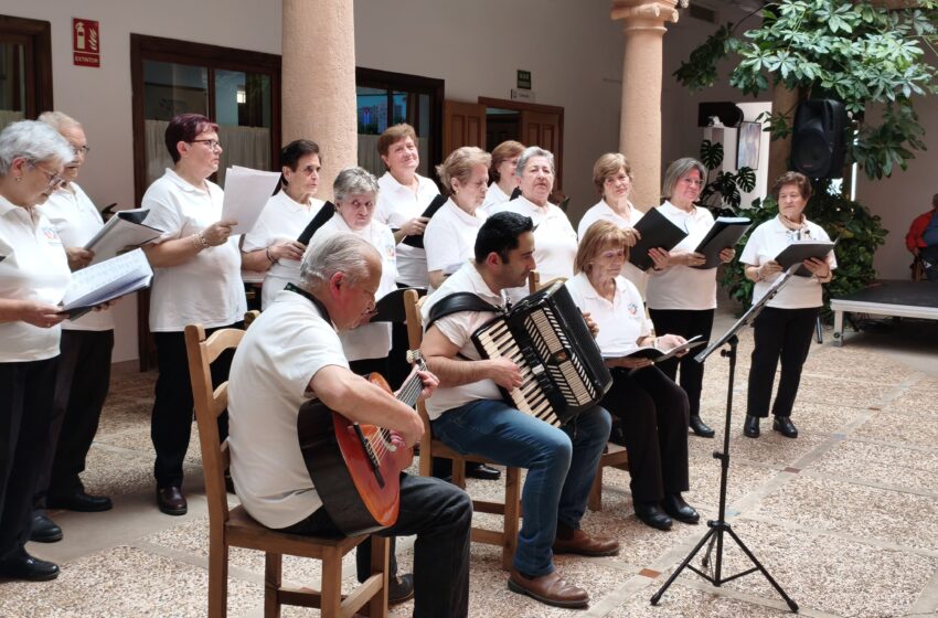  La Universidad Popular de Villanueva de los Infantes organiza un recital dedicado a padres y abuelos