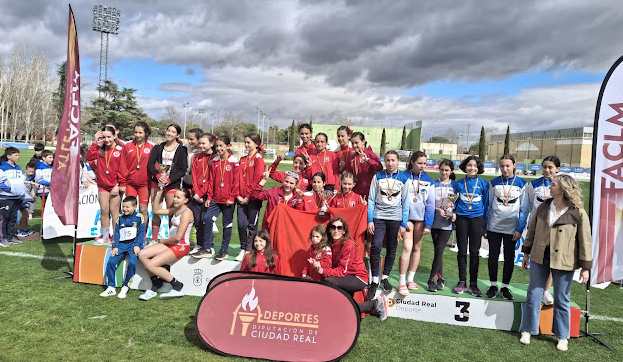  Los sub14 de Valdepeñas A.C. Sistemas Valcom campeones provinciales