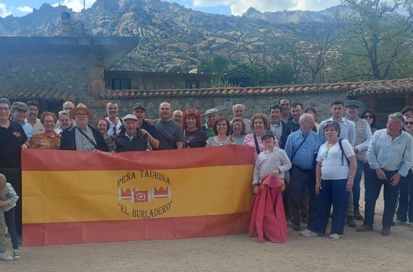  La Peña Taurina “El Burladero” visitó la Ganadería de Flor de Jara